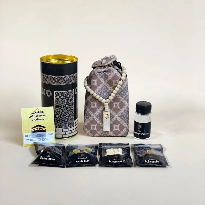 Makkah Majesty sajadah dan snack lengkap